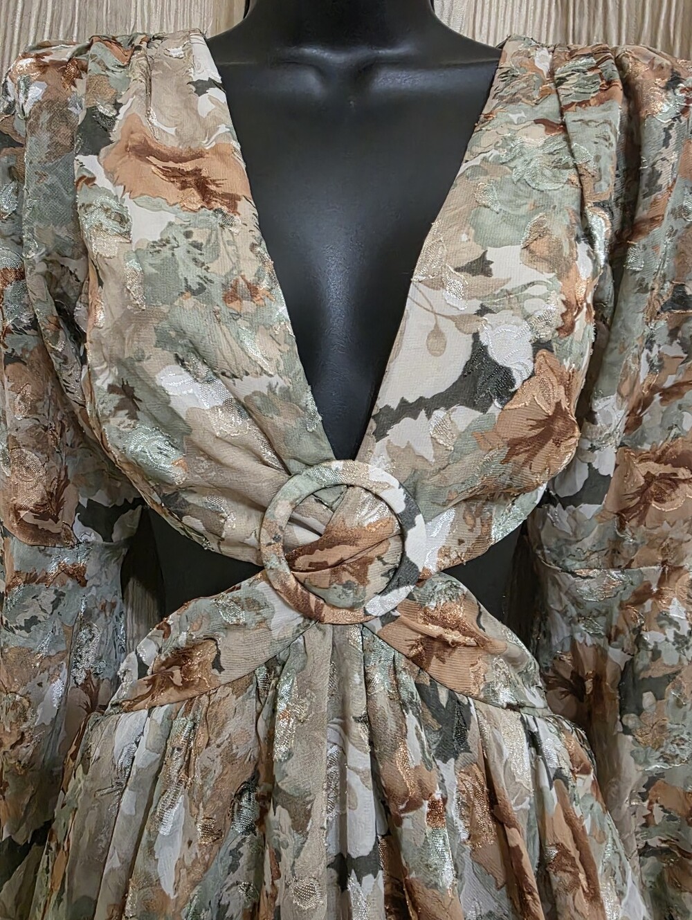 Luxxel Floral Metallic Cutout Ruffle Mini Dress S.  Sexy Summer Dress - Picture 3 of 12